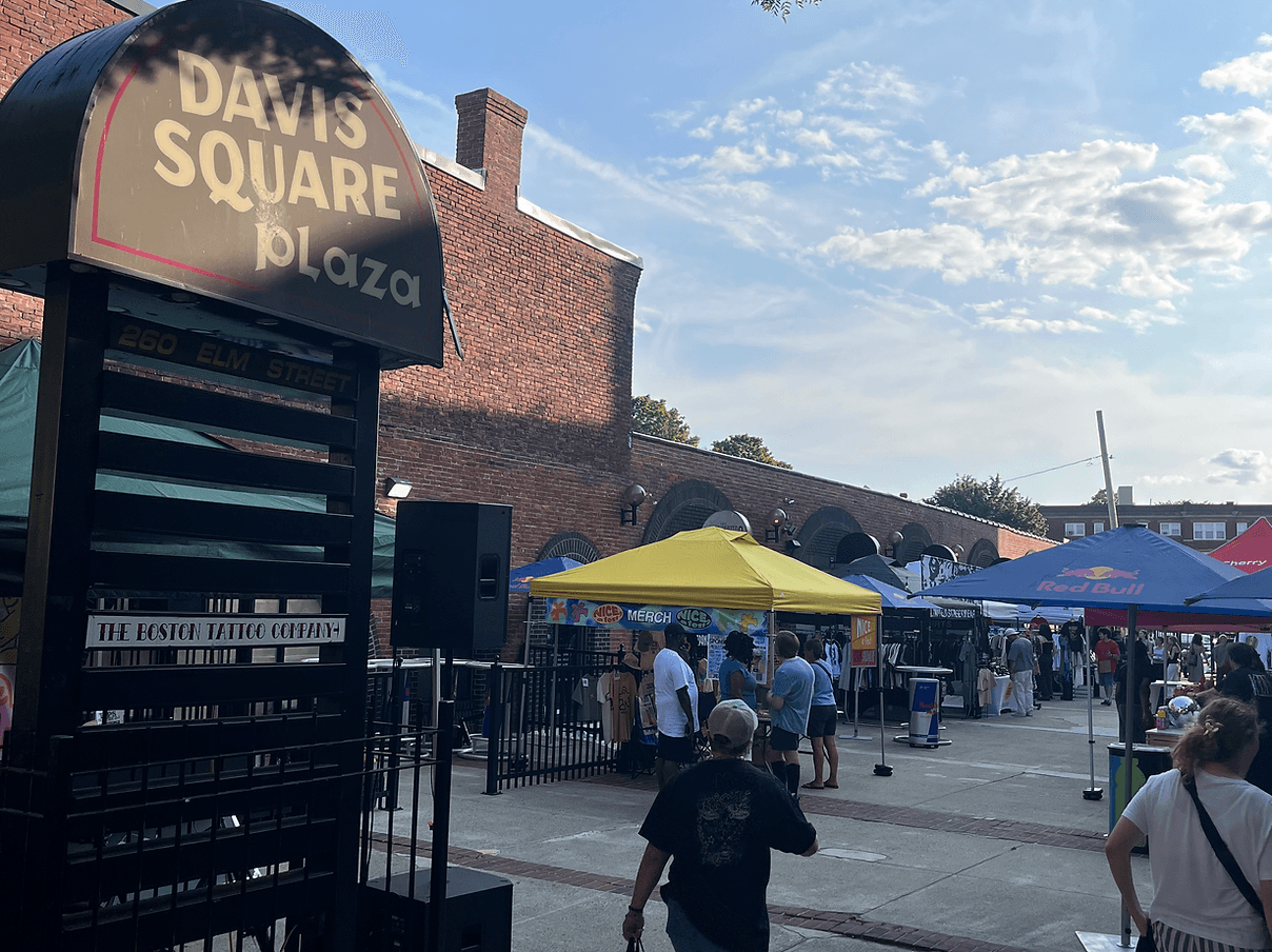 Davis Square Plaza